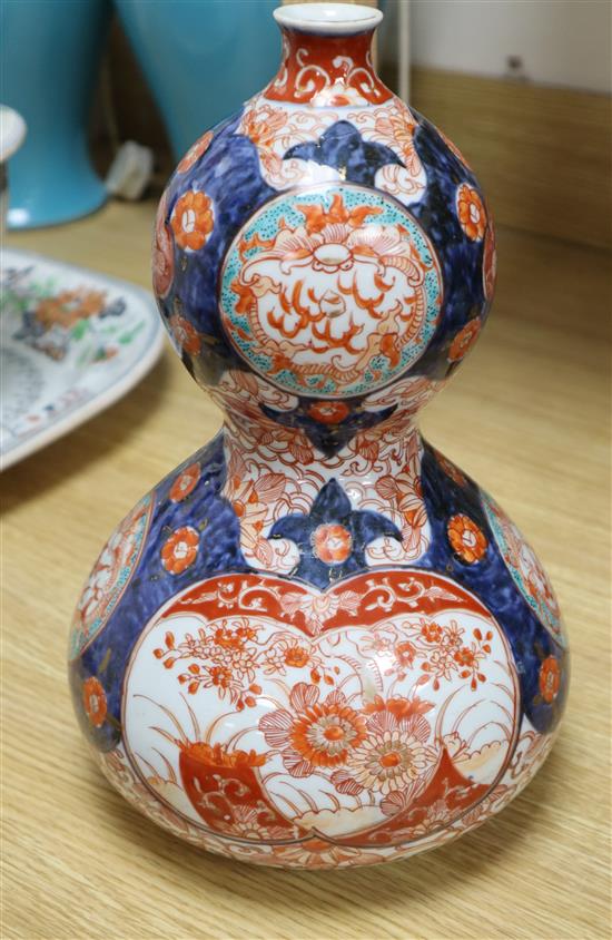 A Japanese Imari gourd shaped vase, 19th century, height 30cm